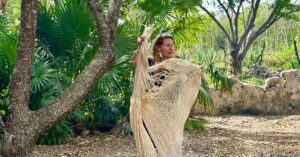 Close-up of woven henequén textile Detailed view of a handwoven henequén textile showcasing the intricate craftsmanship and texture of sustainable Yucatecan fiber.