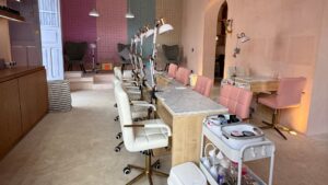 https://midcitybeat.com/health/ceremonia-opens-a-new-nail-spa-boutique-in-barrio-de-santiago-merida-yucatan/