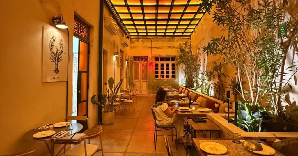 Casa Proyecto 459 Modern Style Restaurant and Bar in Merida, Yucatan