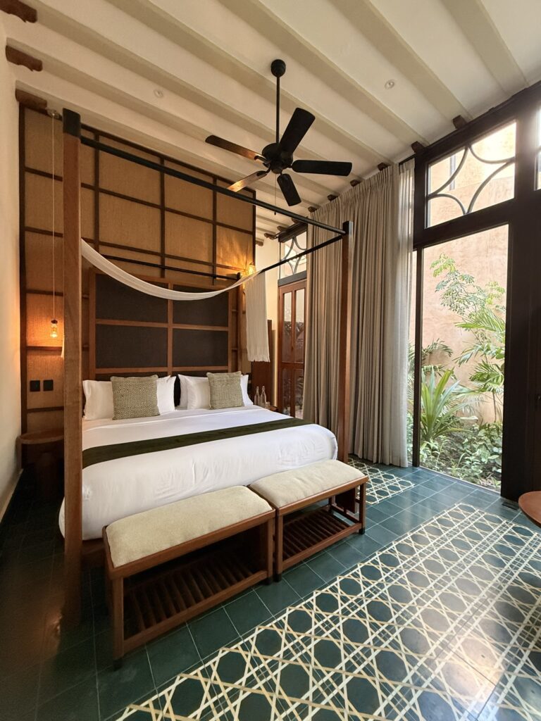 CIGNO Mejorada boutique hotel in Mérida, Yucatán, featuring luxury accommodations, Yucatecan architecture, and fine dining.