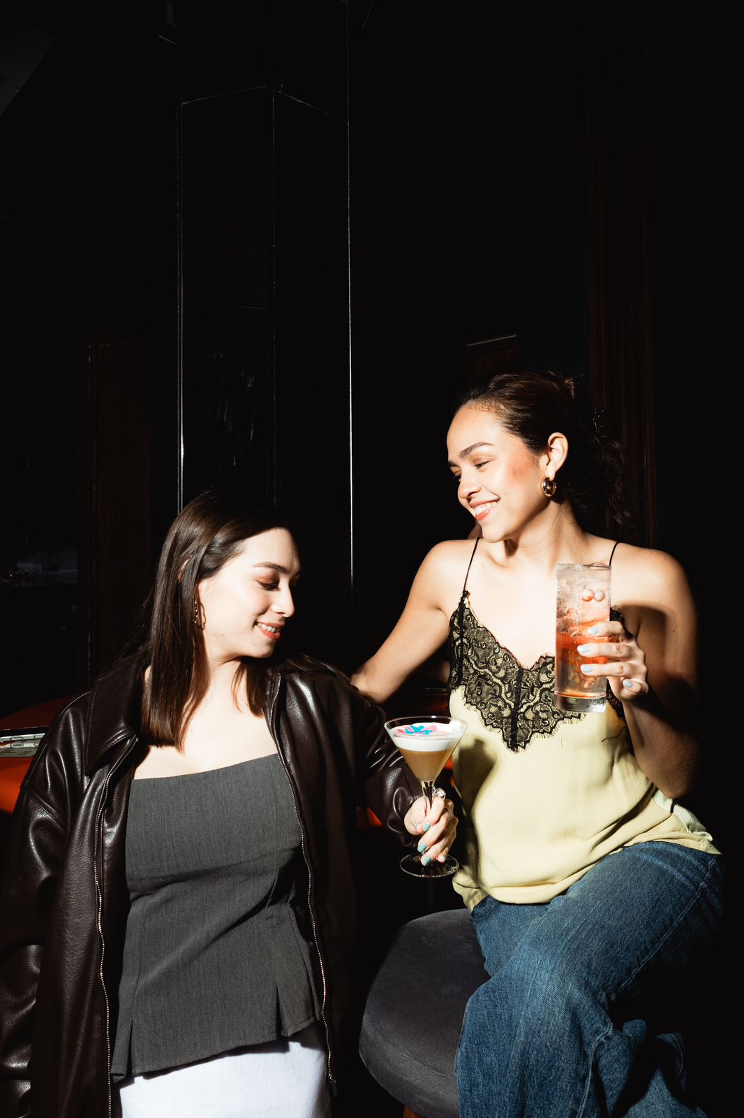 Merida Yucatan Vanite girls enjoying drinks
